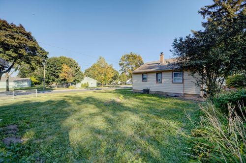 7800 Palmetto Ave, Milwaukee WI  53218-3750 exterior