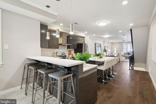 630 Catharine St, Philadelphia PA  19147-2937 exterior