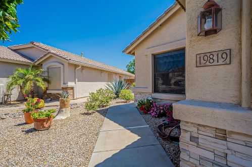19819 34th Pl, Phoenix AZ  85050-7936 exterior