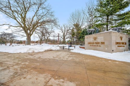 2140 Lincoln Ave, Chicago IL 60614-4774 exterior