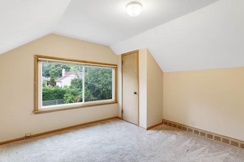 525 103, Milwaukee WI 53226-4315 exterior