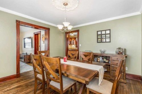 33 Ketewamoke Ave, Babylon NY 11702-1906 exterior