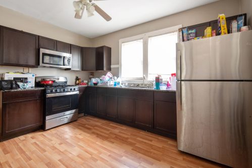 10238 Eberhart Ave, Chicago IL  60628-2210 exterior