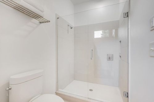 2679 Acorn Ave, Atlanta GA 30305-3703 exterior