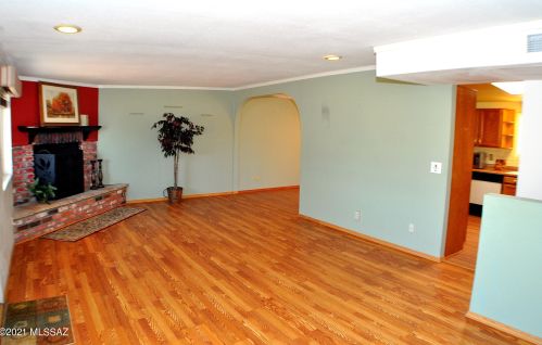 7809 Locust St, Tucson, AZ 85730-4339