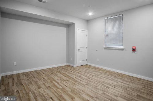 1945 Marshall St, Philadelphia PA 19122-1405 exterior