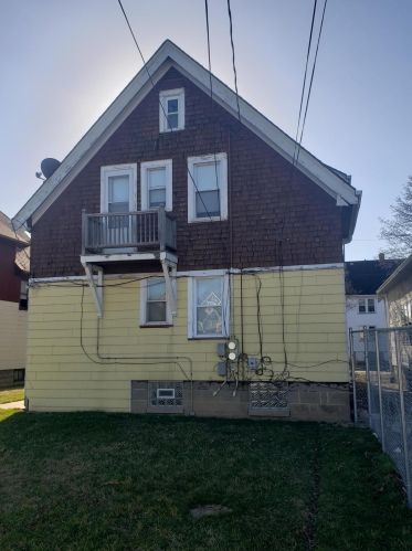 3870 22 St, Milwaukee WI 53206-1460 exterior