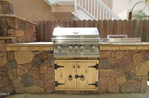 3715 Sunset Ln, Oxnard CA 93035-4133 exterior