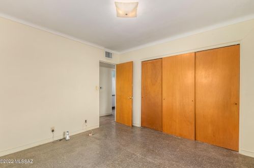 5252 18th St, Tucson AZ 85719-6760 exterior