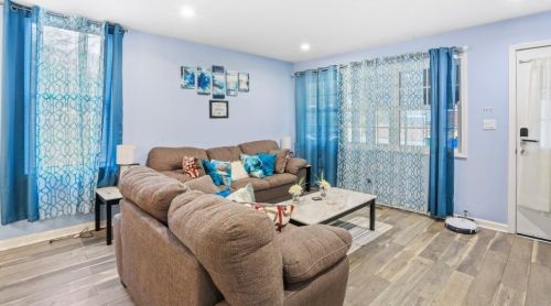 2576 Abner Pl, Atlanta GA  30318-9202 exterior