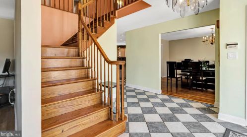 104 Howell Ave, Perth Amboy NJ 08863-1445 exterior