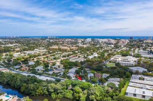 381 Del Rio Blvd, Boca Raton FL 33432-4735 exterior