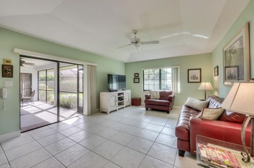 171 Palmetto Dunes Cir, Naples FL 34113-7562 exterior