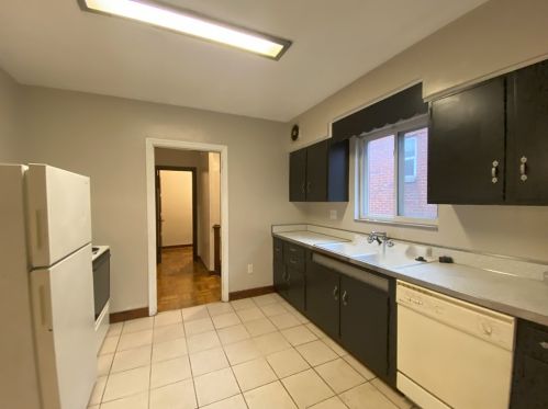 304 Lenox Ave, Pittsburgh PA  15221-4322 exterior