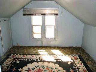 704 North Ave, Aurora, IL 60505-4446