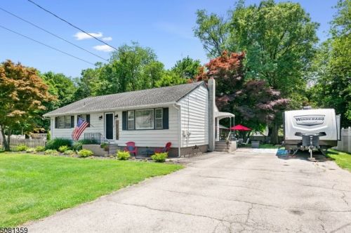 62 2nd Ave, Dover, NJ 07803-2914