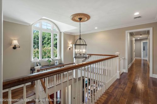 25 Crst Dr, Little Silver NJ 07739-1318 exterior