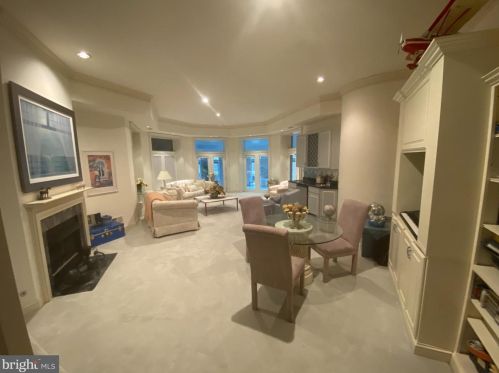 1289 Ballantrae Farm Dr, Mc Lean VA 22101-3027 exterior