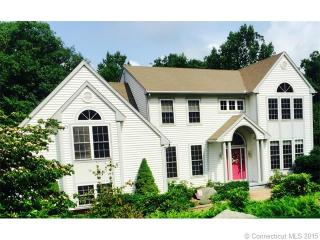 60 High Ledge Cir, Manchester, CT 06040-6872