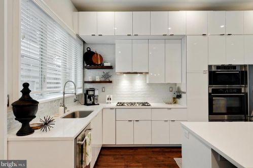 970-74 Leithgow St, Philadelphia PA  19123-1440 exterior