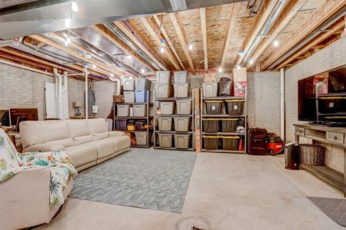 2953 95th St, Milwaukee WI  53227-3613 exterior