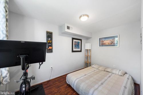 610 Federal St, Philadelphia PA 19147-4844 exterior