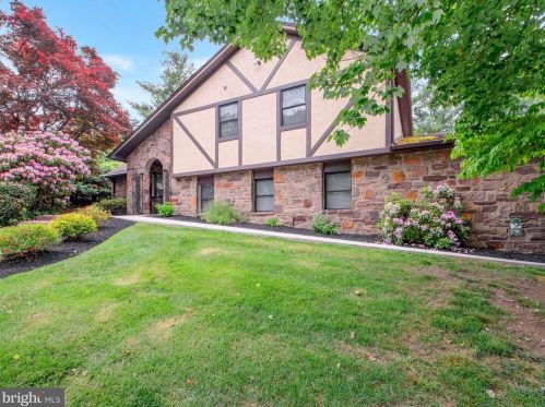 286 Betsy Rd, Huntingdon Valley, PA 19006-5421