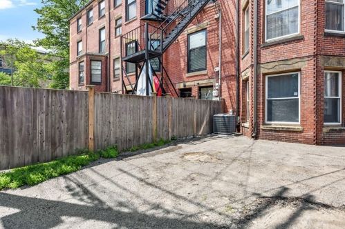 1759 Beacon St, Brookline MA 02445-5349 exterior