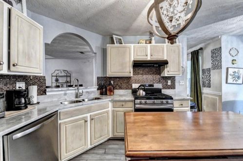 2320 Skylars Ml Way, Lithonia GA exterior