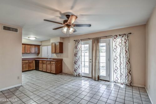 7330 Coolidge St, Phoenix AZ 85015-3845 exterior