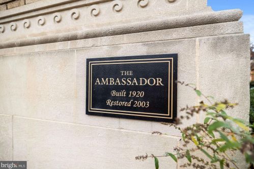 1750 16th St, Washington DC  20009-3147 exterior