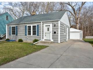125 Harrison Ave, Hopkins, MN 55343-2030