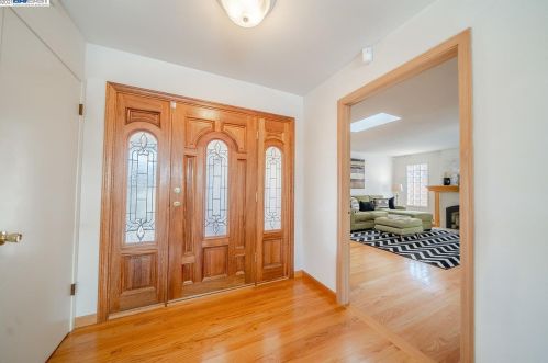 1798 Milburn Dr, Concord CA 94523-2117 exterior