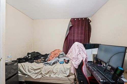 76 Newark St, Providence RI 02908-5316 exterior