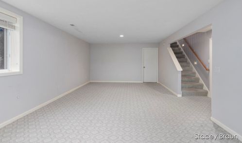 1730 Lisa Dr, Byron Township MI 49315-8006 exterior