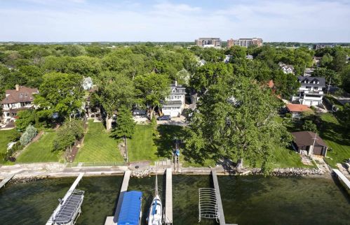 1024 Sherman Ave, Madison WI  53704-4233 exterior