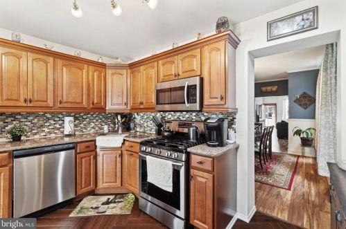 3136 Gaul St, Philadelphia PA 19125-2720 exterior