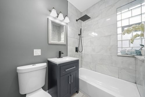 1467 72nd St, Chicago IL  60619-1509 exterior