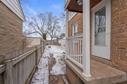 3751 85th St, Milwaukee WI  53222-2823 exterior