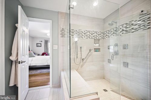 9101 Cherbourg Dr, Rockville MD 20854-3107 exterior