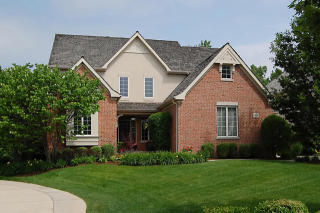 1018 Ridgeview Dr, Hoffman Estates, IL 60010-5338