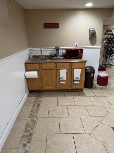 10449 Pr Ave, Chicago IL 60628-1450 exterior