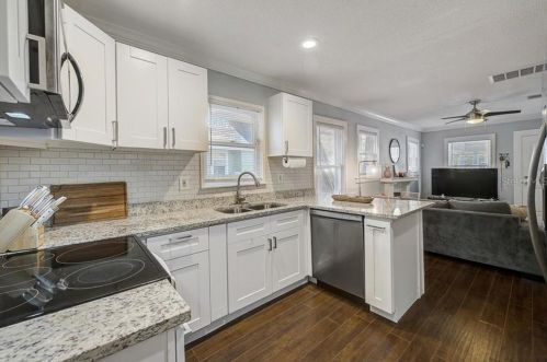 309 Crest Ave, Tampa FL 33614-6709 exterior