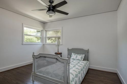 705 Glenforest Rd, Atlanta GA  30328-5211 exterior