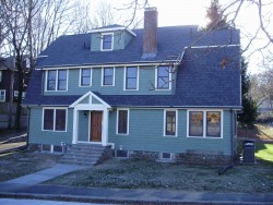 138 Central St, Newton, MA 02466-2401