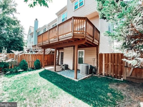 5817 Appleford Dr, Alexandria VA  22315-5625 exterior