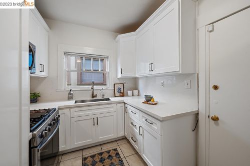 2310 Prince St, Berkeley CA 94703-2312 exterior