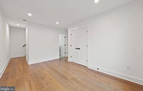 2706 Valley Dr, Alexandria VA  22302-2845 exterior