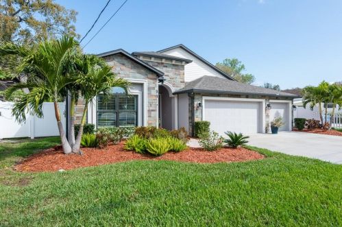 3017 Ballast Point Blvd, Tampa FL 33611-3902 exterior