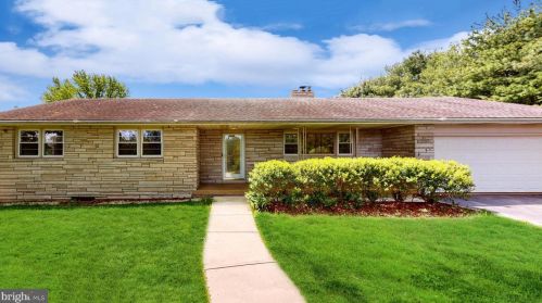 158 Bull Run Rd, Trenton, NJ 08638-1316